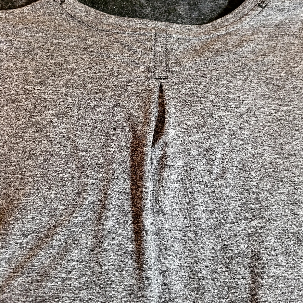 Top - Picture 2 of 4